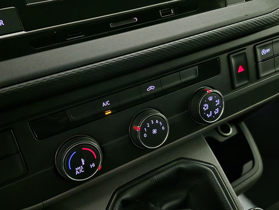 VW Transporter LONGA 2.0TDI - 2020 | GARANTIA | NACIONAL