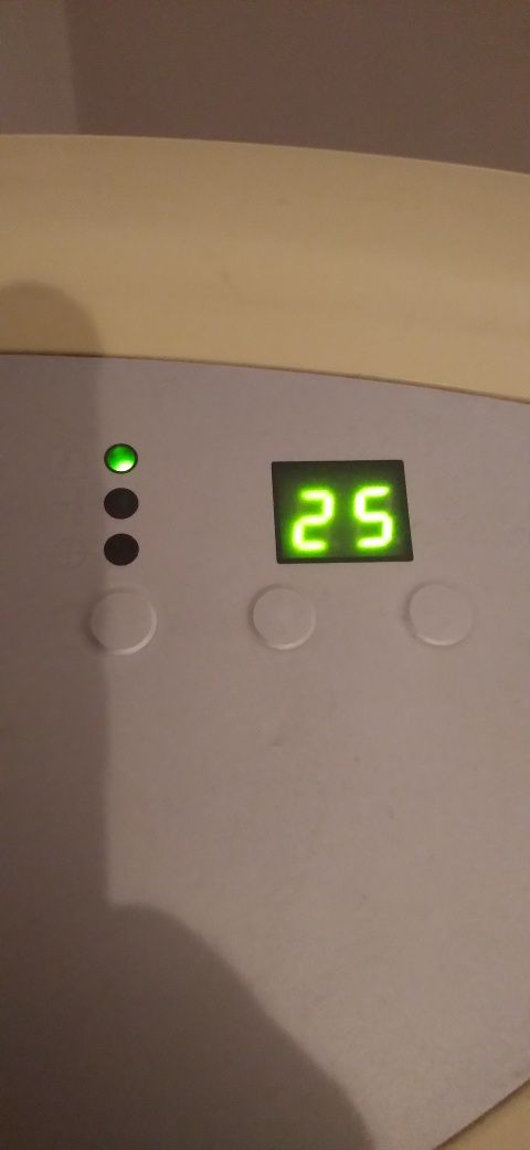 Klimatyzator super chłodzi.