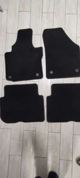 Коврики ворсові оригінал, Volkswagen Touran 2011
