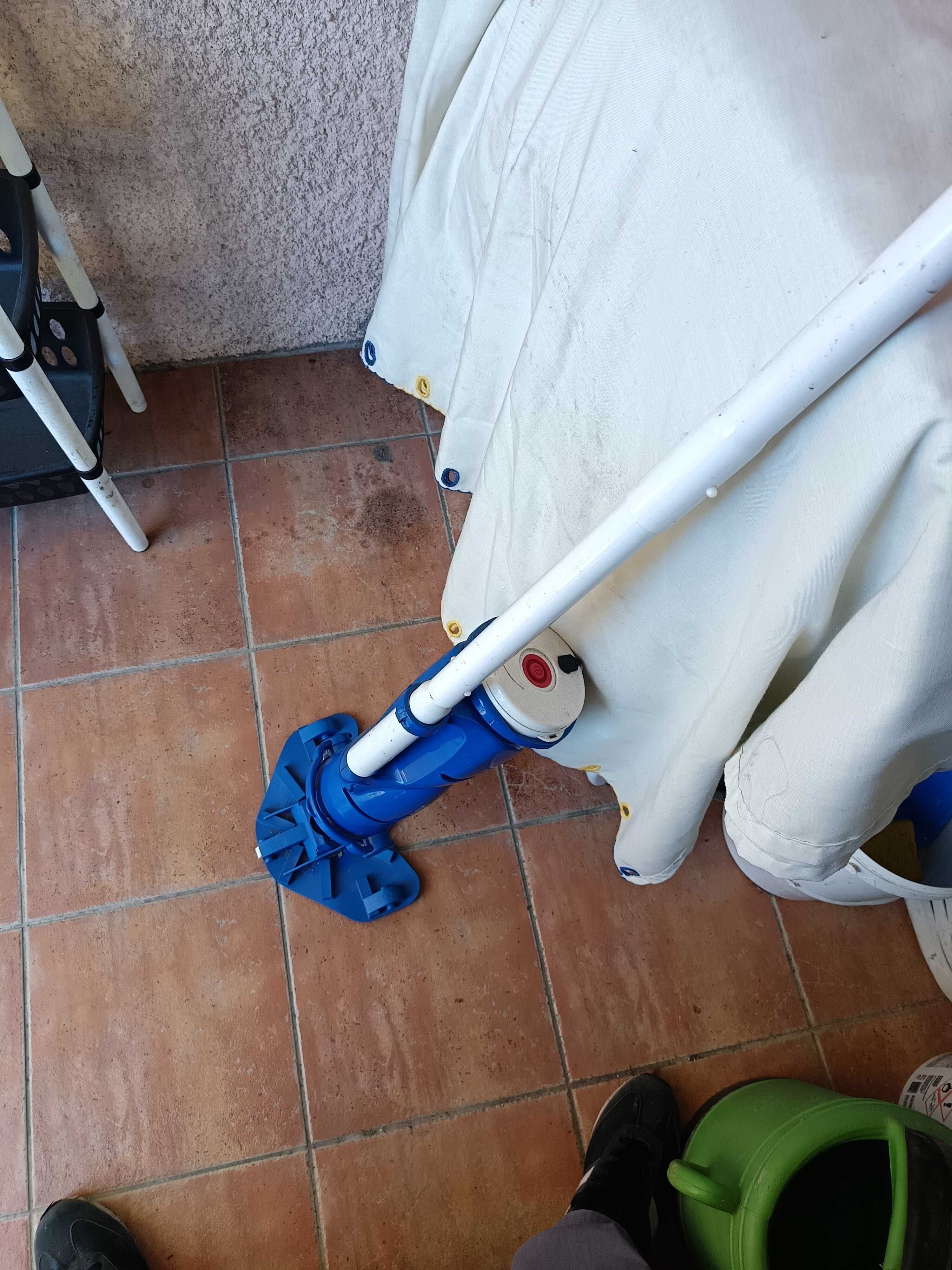 Piscina 9x4 usada.