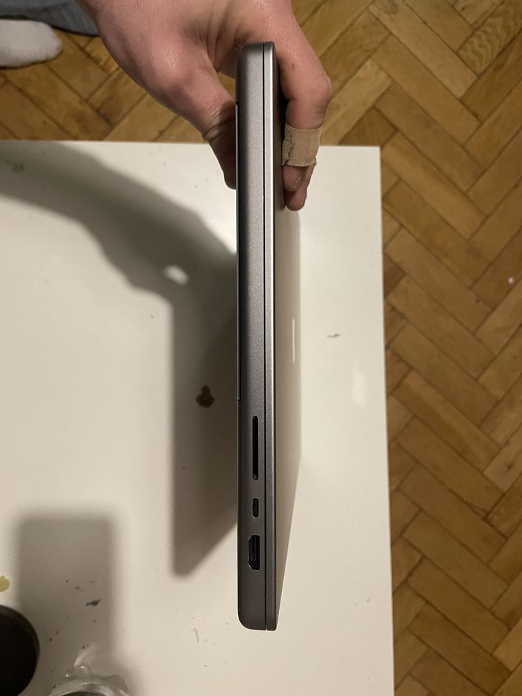 Apple Macbook 16 m1 pro a2485 16gb 512gb perfekcyjny stan