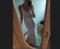 Biała suknia ślubna typu syrenka S 36. Sukienka posiada piękny tren, k
