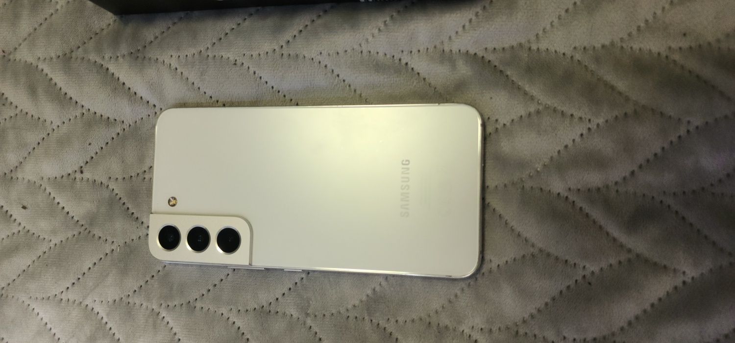 Samsung s22 stan bdb + etui