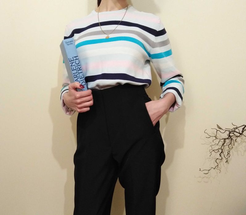 Oversize sweter w paski, Pastel striped sweater