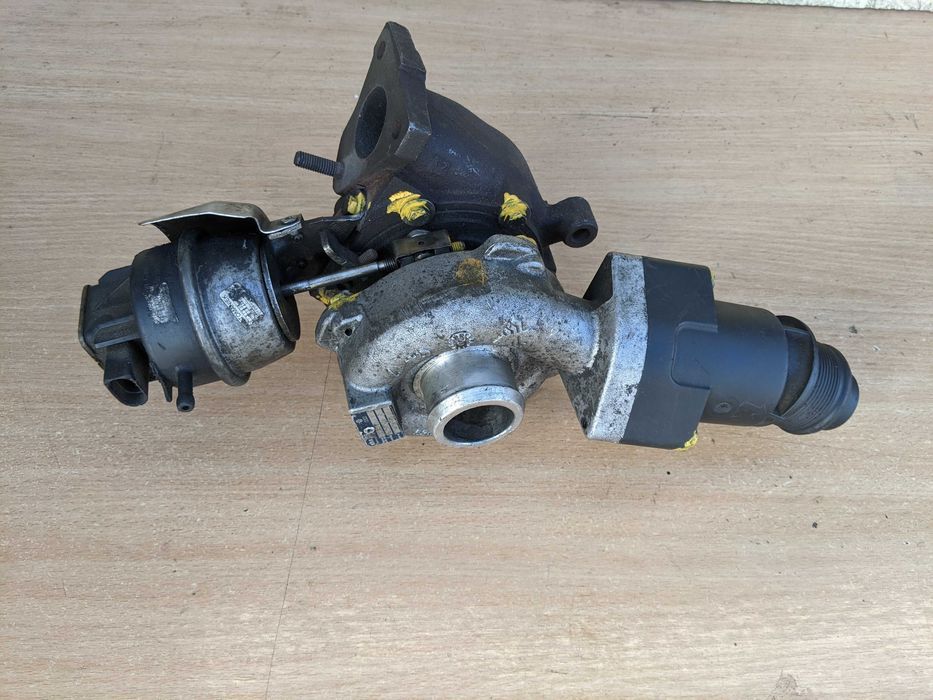 Турбіна Audi A4 B8 A5 Q5 Seat Exeo 2.0 TDI 03L145701D