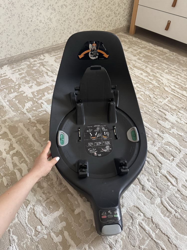 База Cybex Base Z для автокрісла Cloud Z i-Size / Sirona Z i-Size