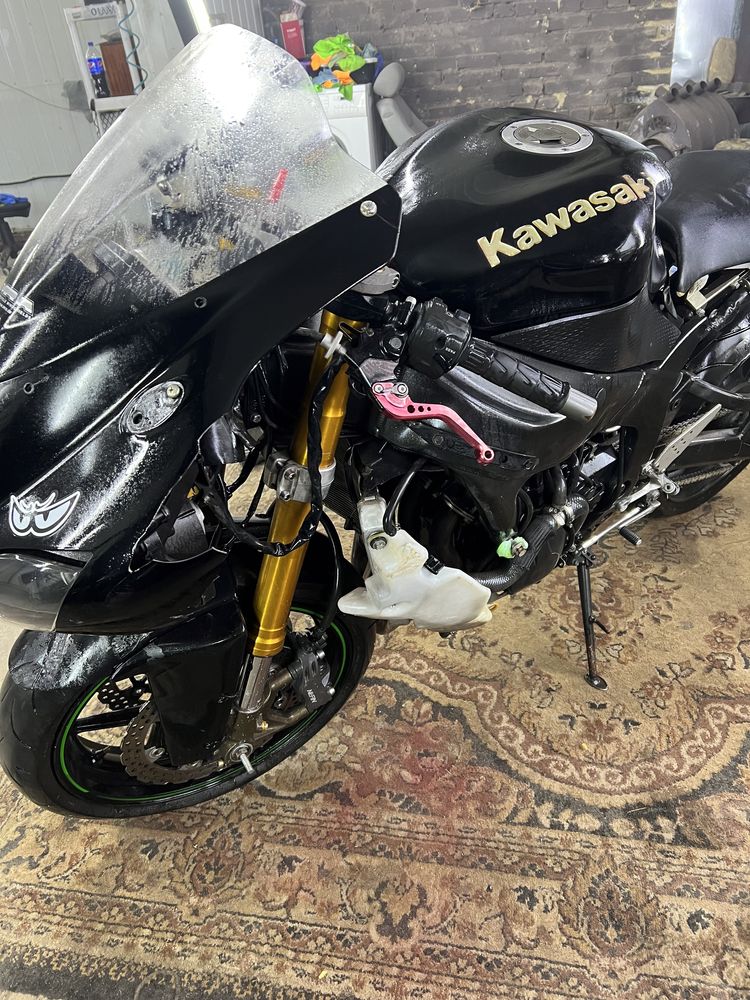 Продам Kawasaki zx6r 2008