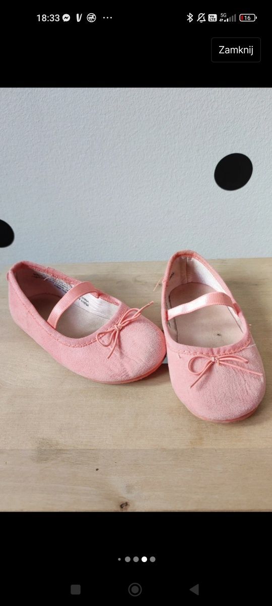 Różowe buciki z kokardką baletki