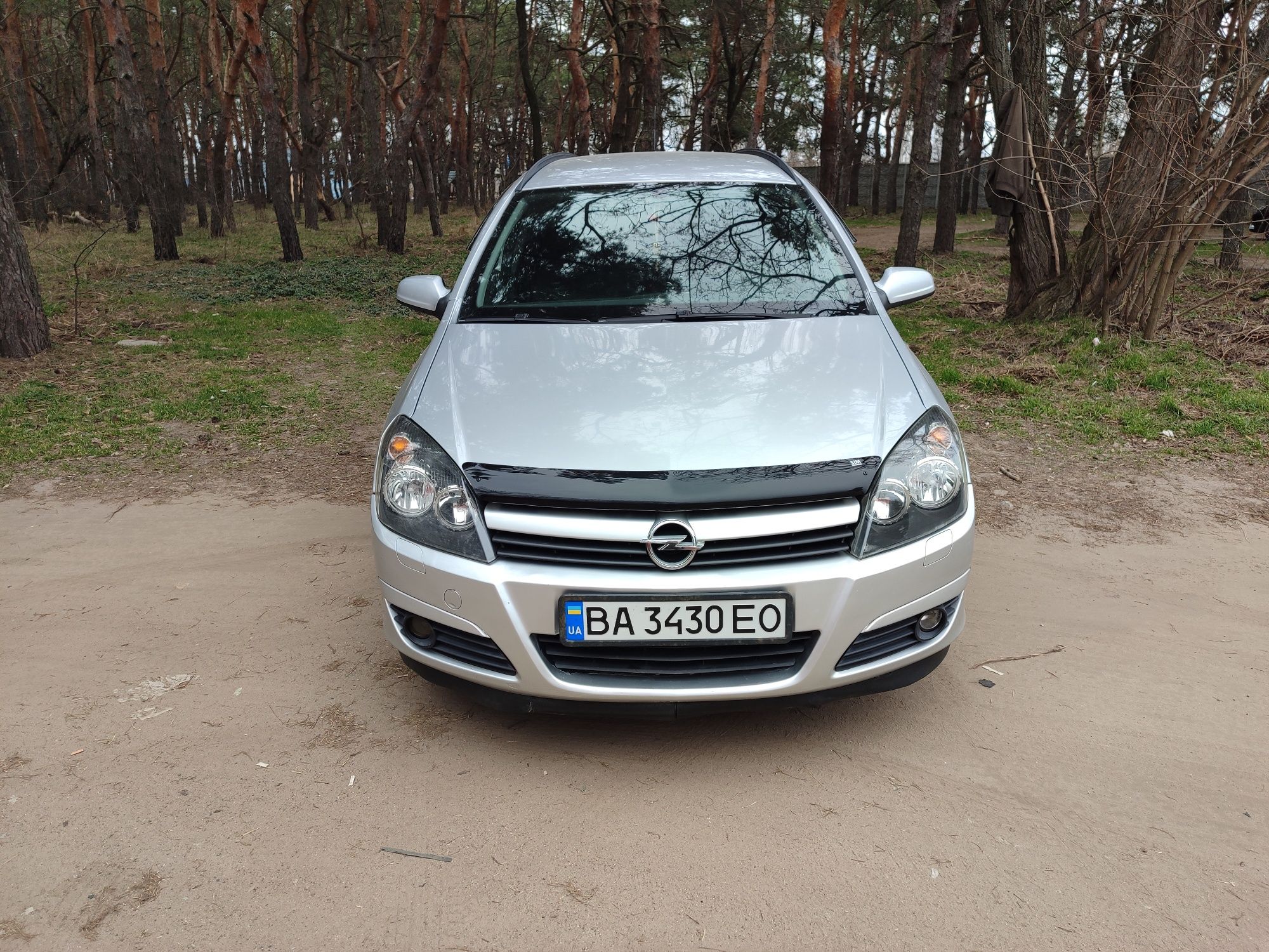 Продам автомобіль Opel Astra H 1.6 Caravan