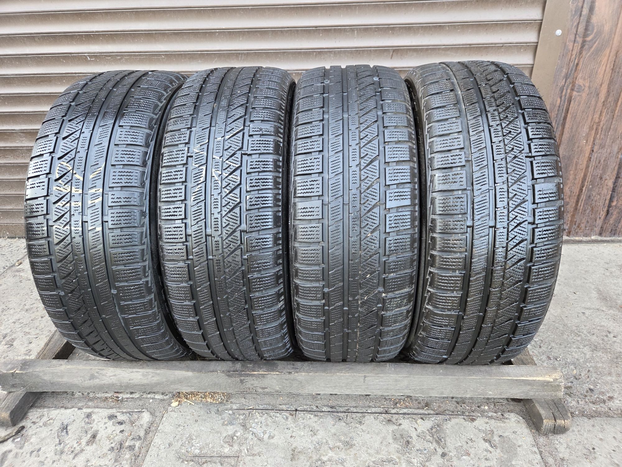 Шини всесезонні 205/55/r16, Bridgestone Blizzak LM-30