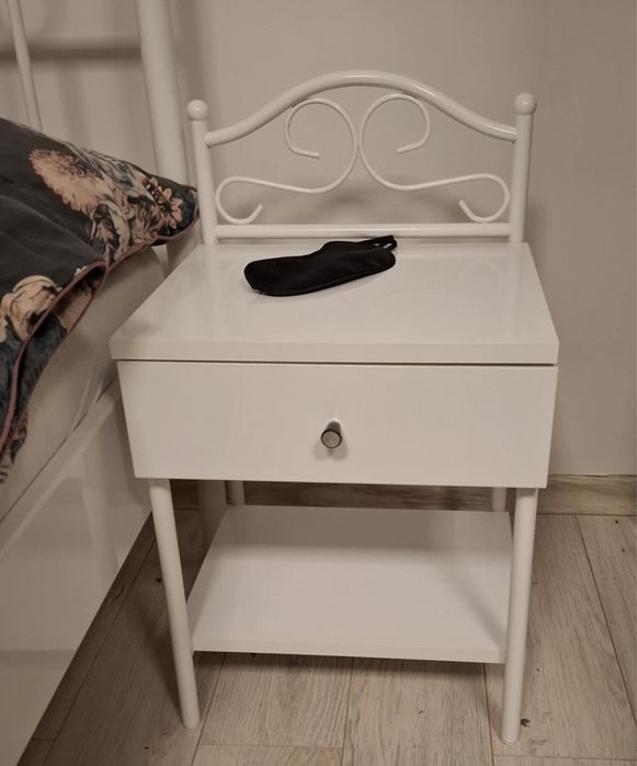 Dwuosobowe łóżko materac szafka kompet zestaw biały