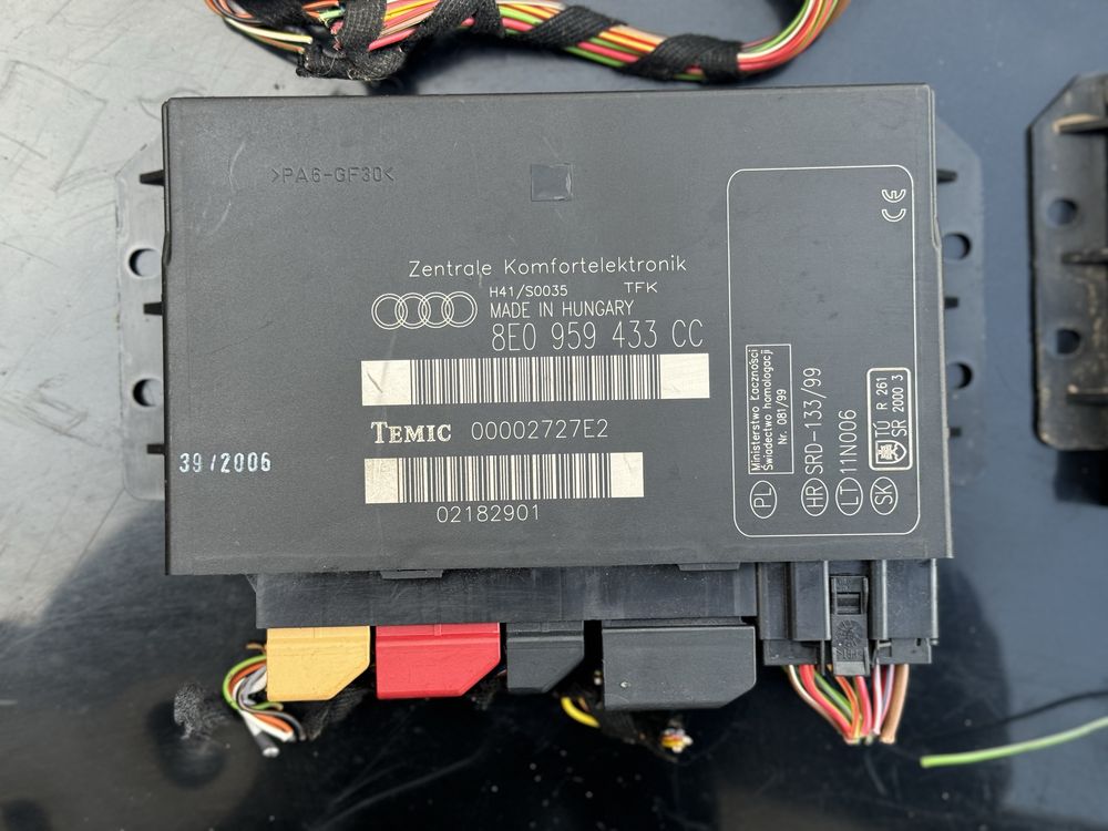 Блок комфорту Audi a4 b7 модуль комфорт 8E0959433BK ауді а4 б7