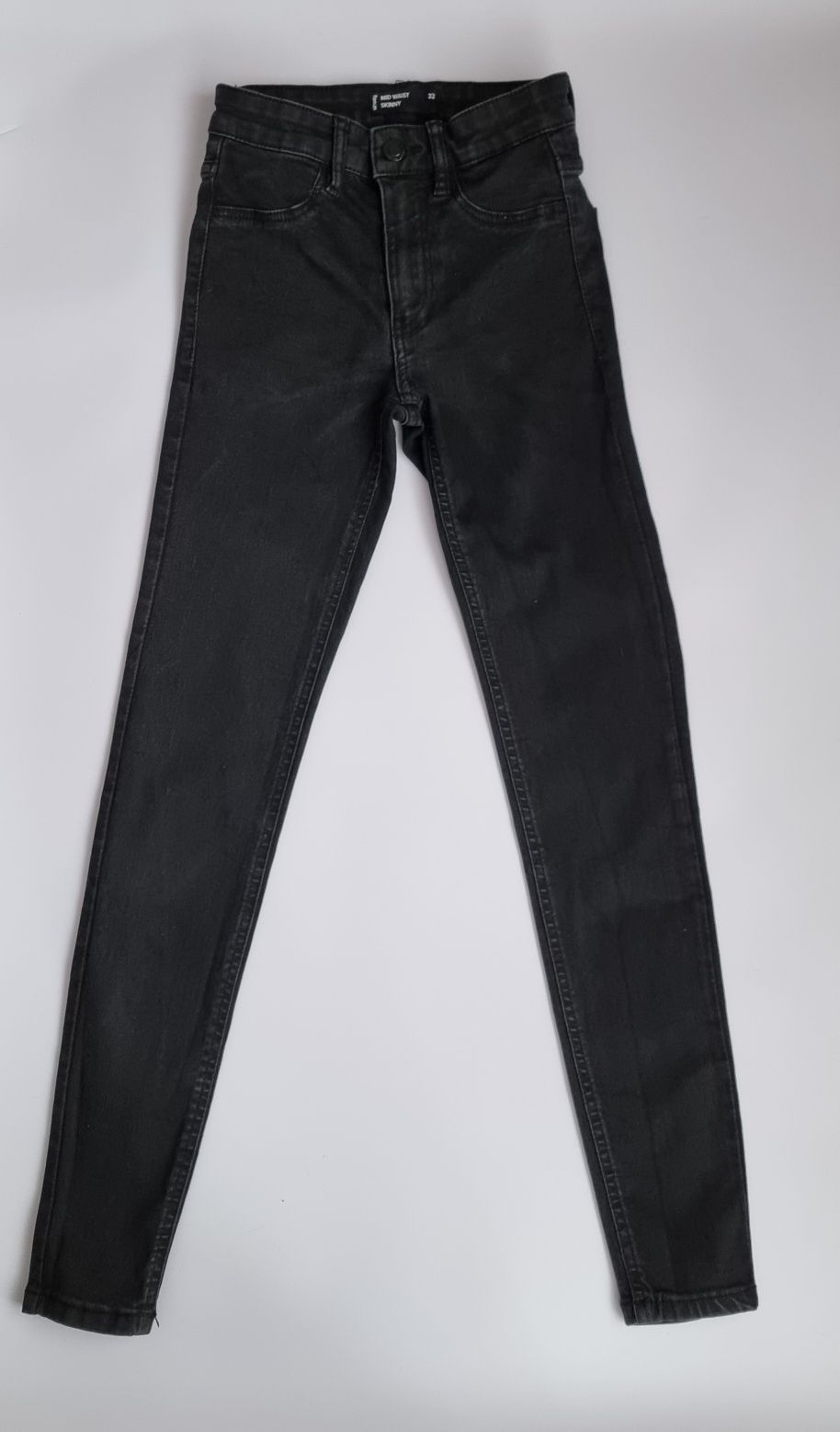 Spodnie jeansy czarne rurki dla dziewczynki rozmiar 32 Sinsay