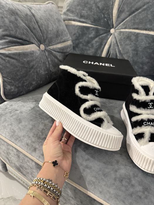 Черные высокие зимние кеды кроссовки Chanel