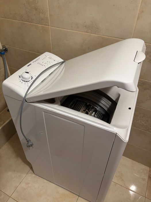 Продам пральну машину Zanussi ZWQ 5103 під запчастини