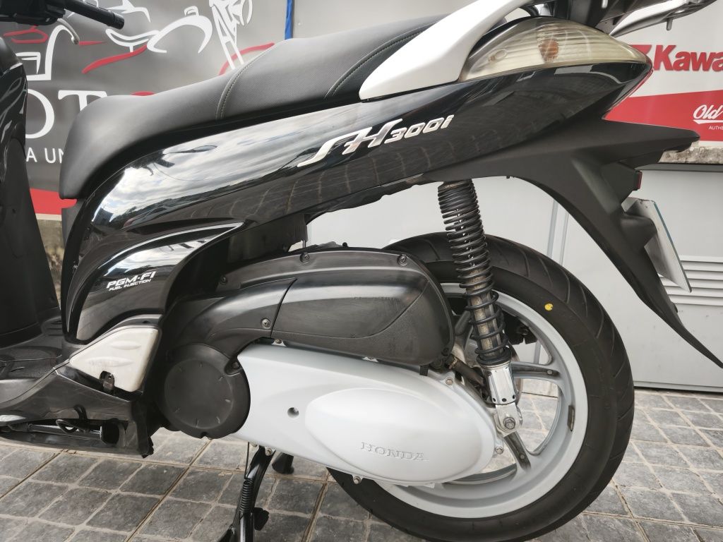 Honda SH300  em excelente estado