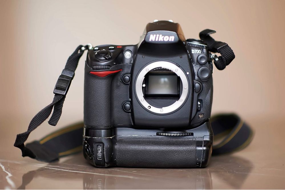 Aparat fotograficzny NIKON D700