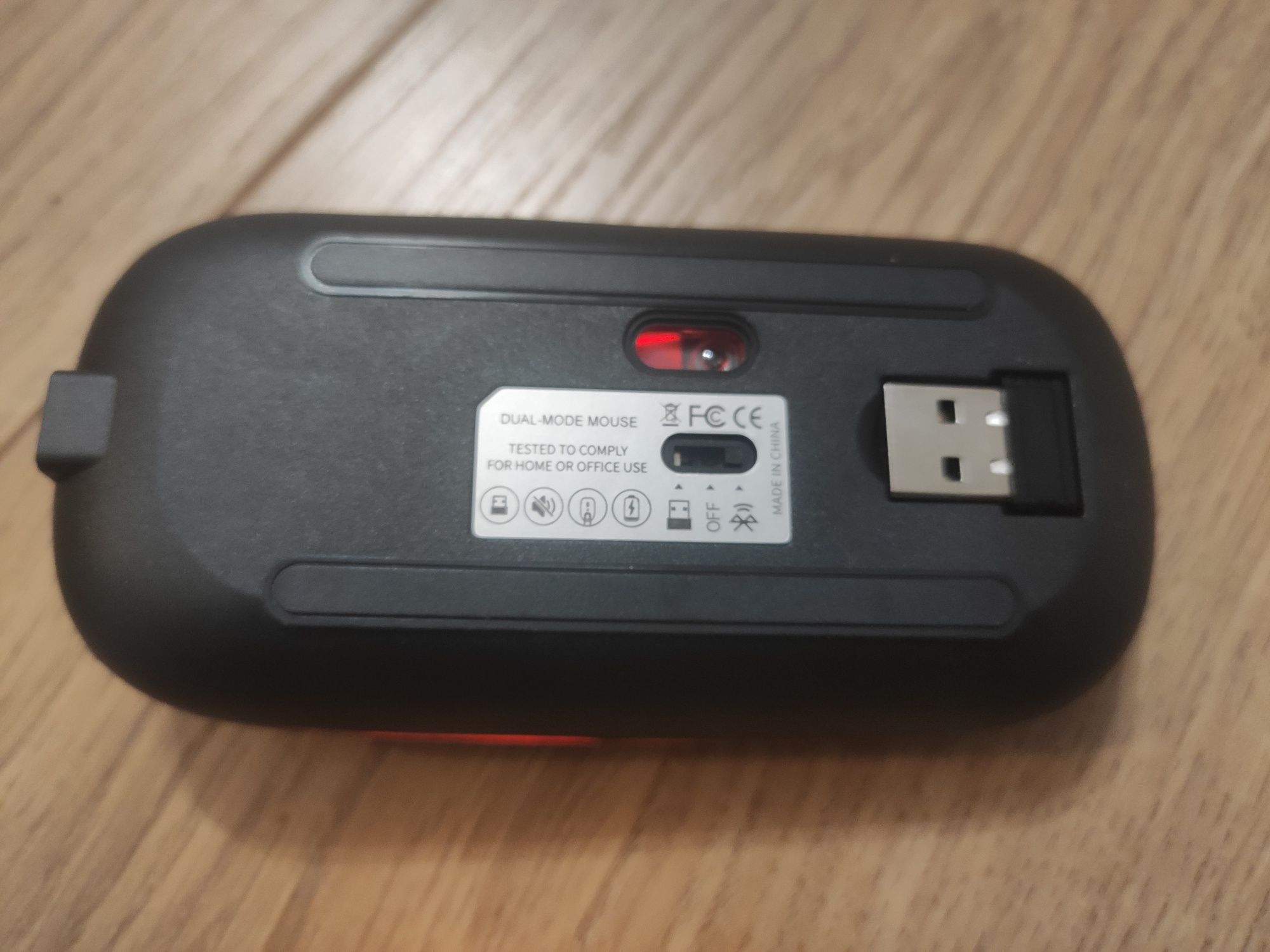 Myszka bezprzewodowa Bluetooth kolorowe LED cicha czarna USB mysz