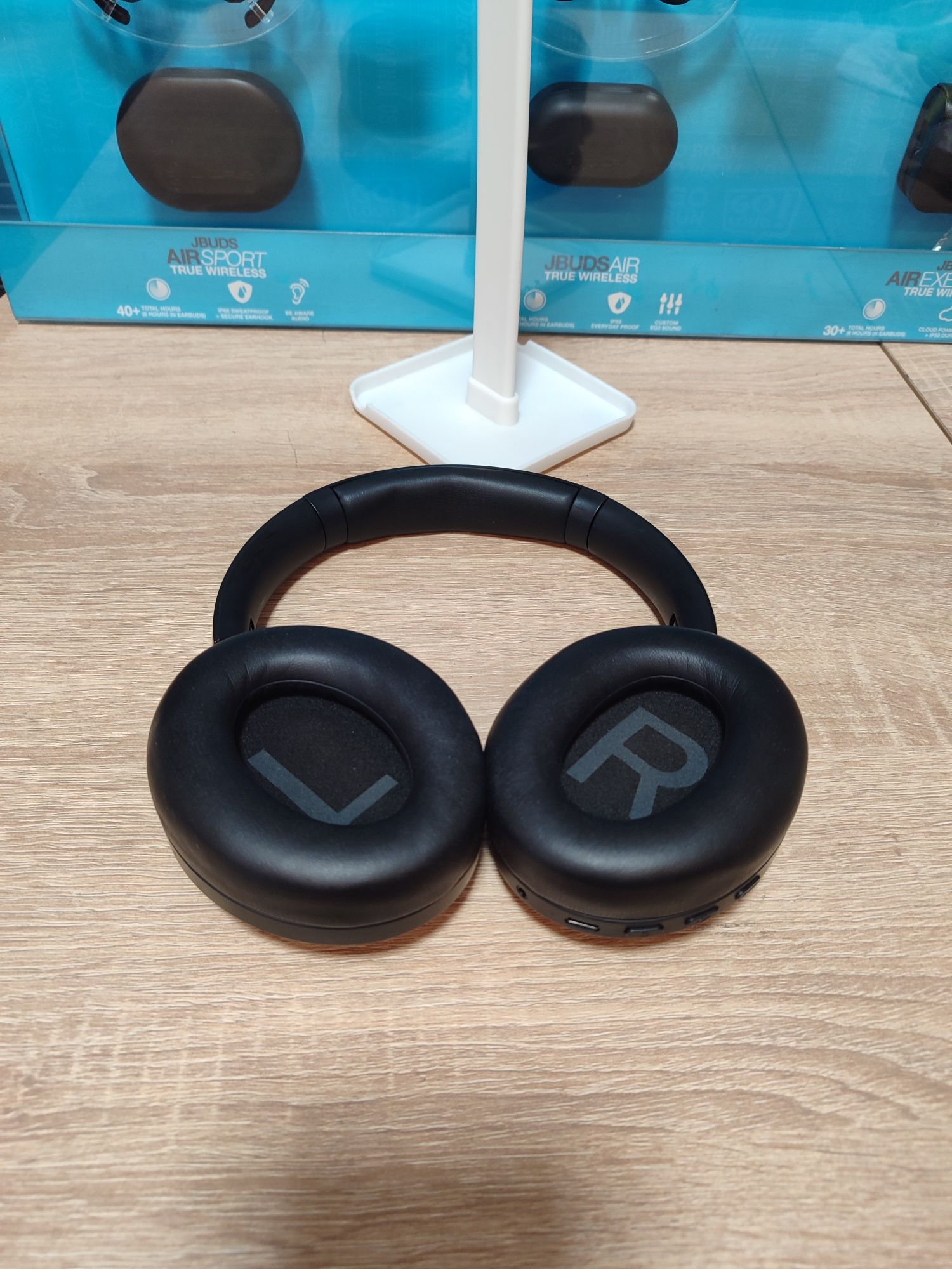 Навушники Philips TAH8506