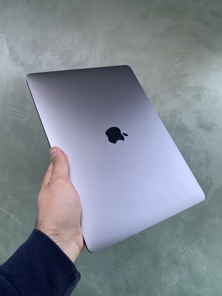 MacBook Pro 13 2017 i5 | 8gb | 256 ssd знижка