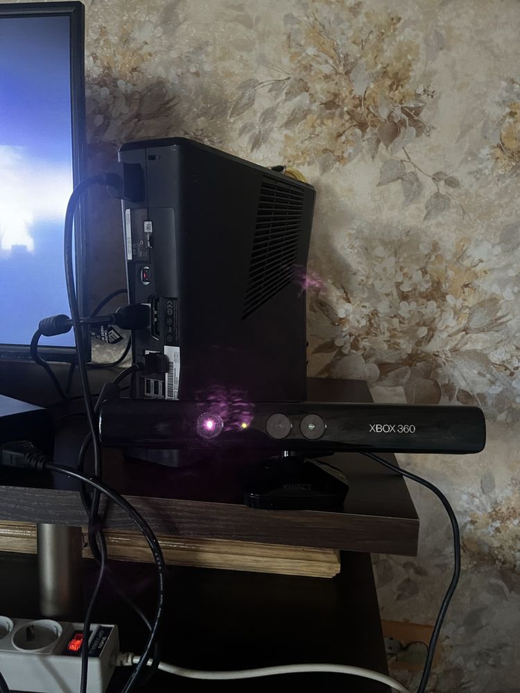 X box 360 s kinect 280 gb + ігри