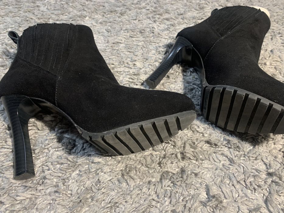 Ботінки на каблуку