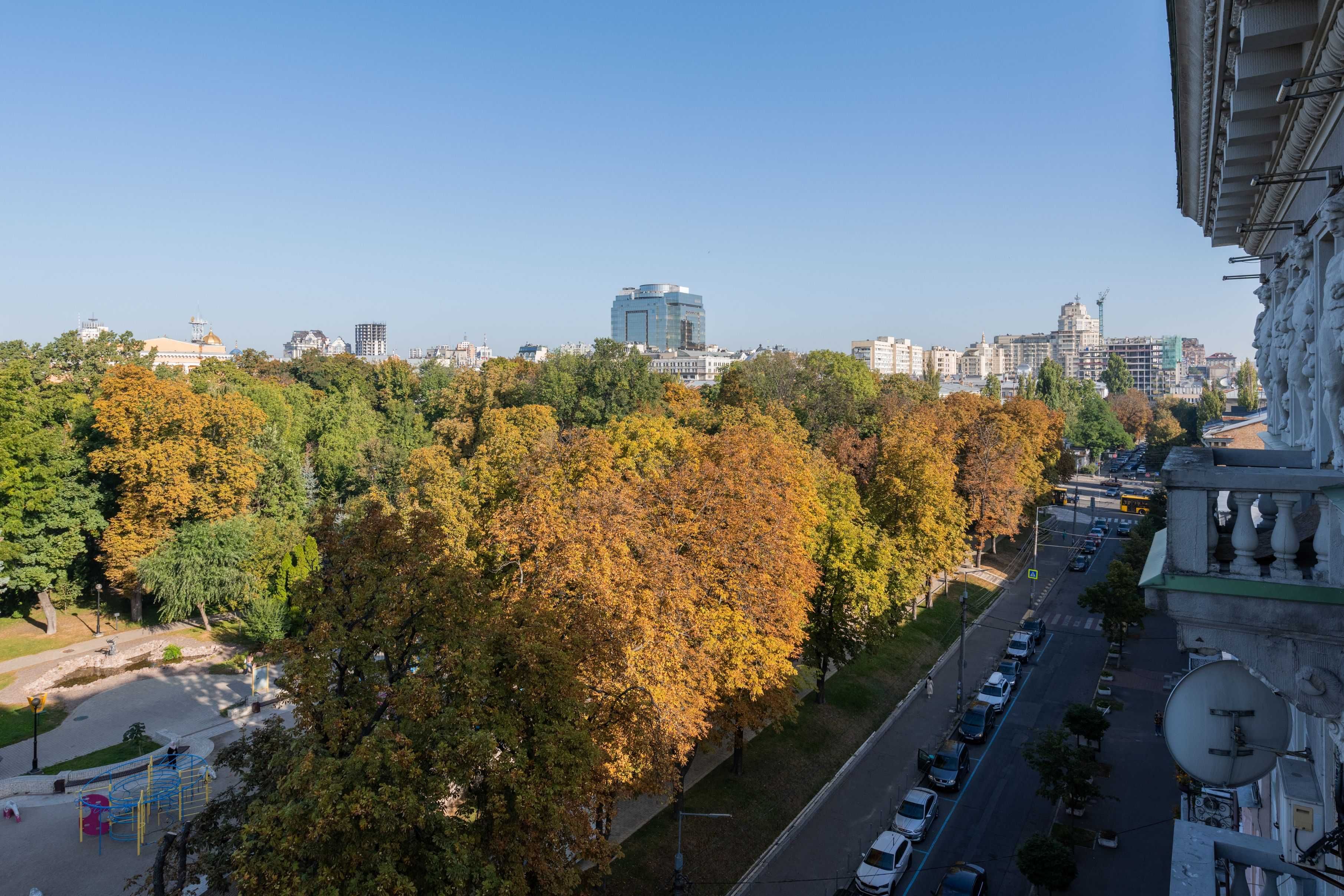 Продам квартиру, ул. Терещенковская,13, новый ремонт, центр, парк