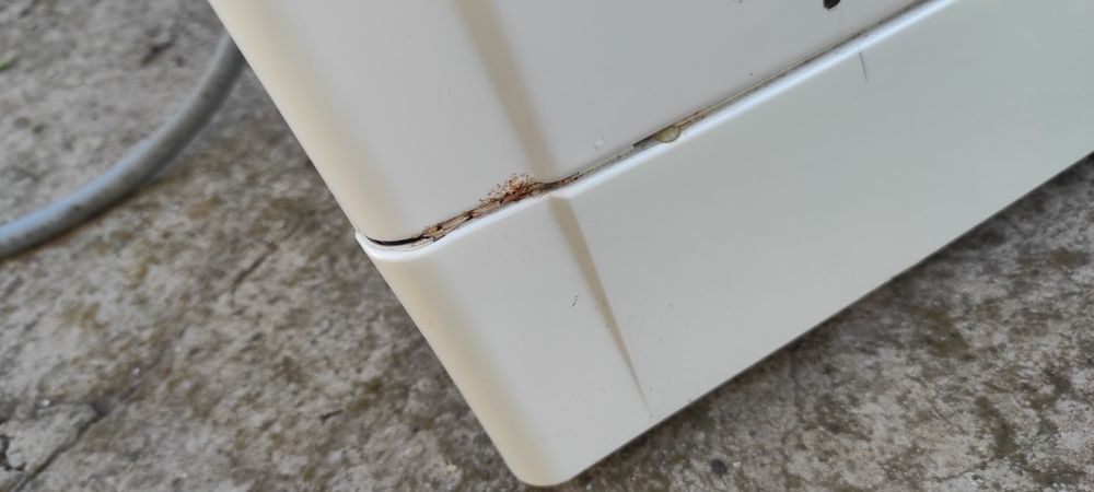 Продам пральну машину під ремонт