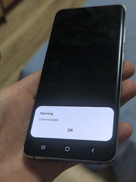 Samsung s20 на запчастини