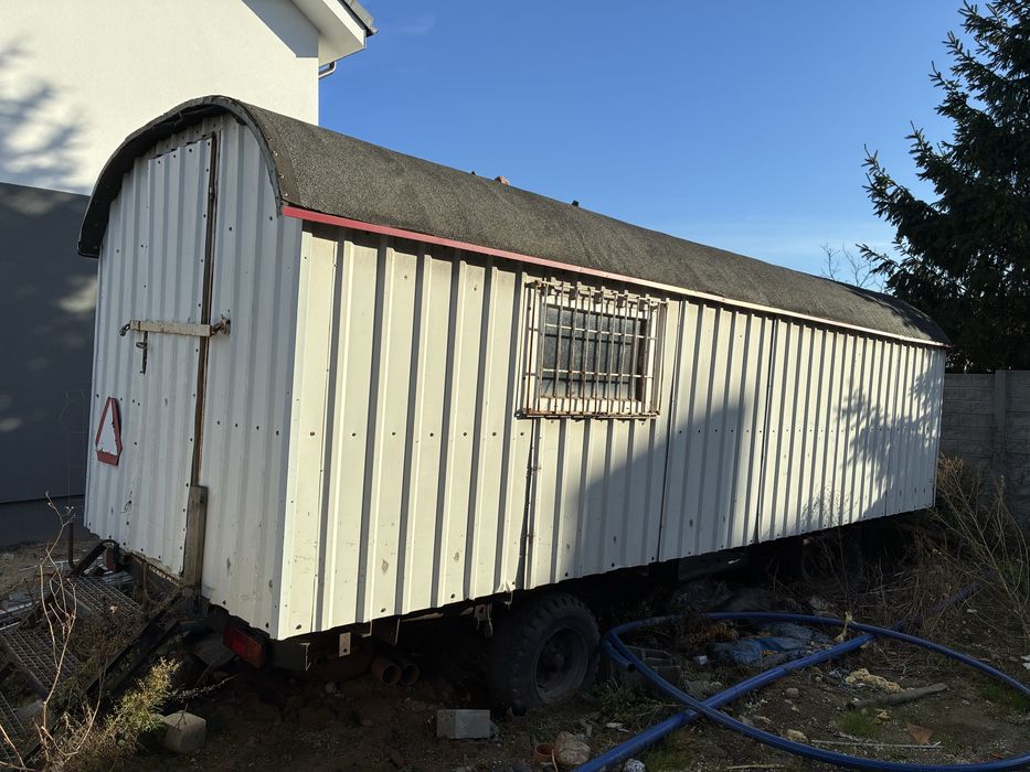 Barakowóz , kontener