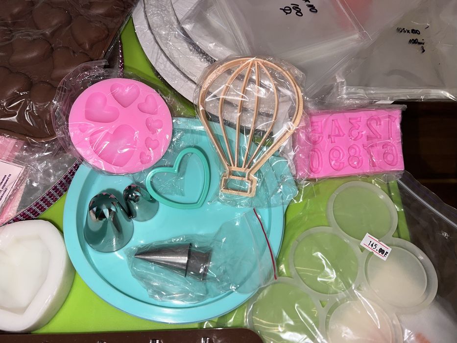 Аксессуары для кондитера, молды, подложки, формы для конфет, торта