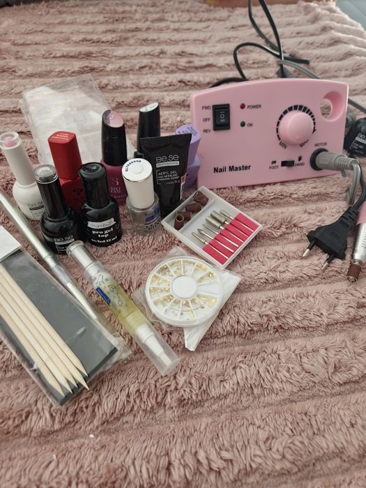 Манікюрний набір