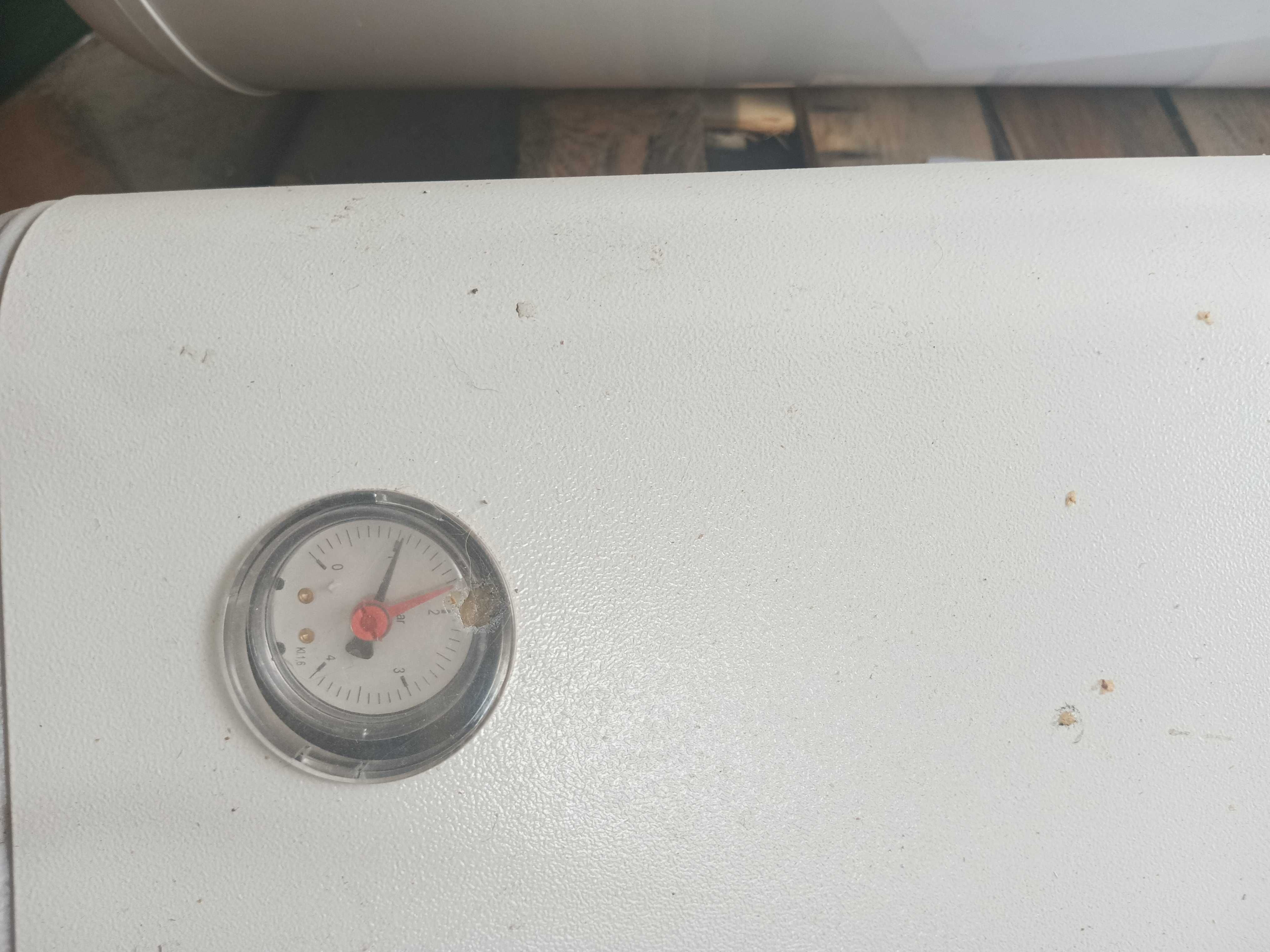Boiler 80 l dodatkowo podgrzewacz wody