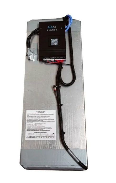 Акумуляторна збірка  14s3p
Li - Ion 9 кВт 48B на 177 А/г
Li - Ion 9