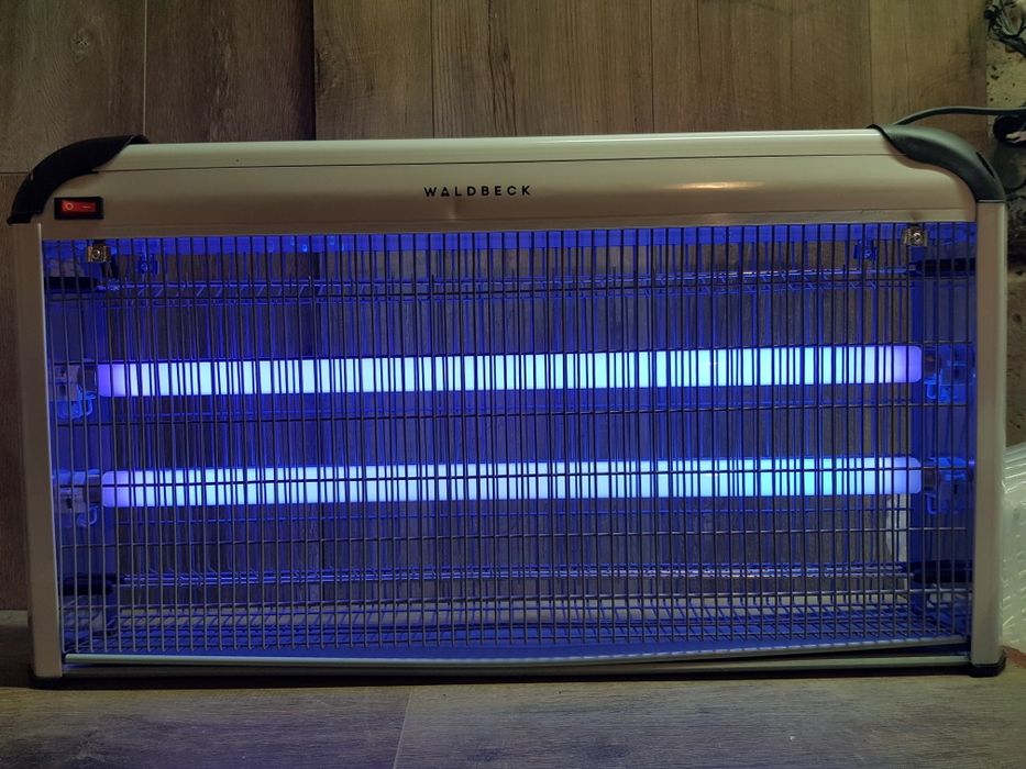 Електрична мухоловка Waldbeck