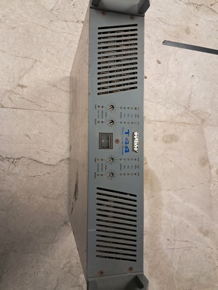 Końcówka mocy Outline T44, powersoft.