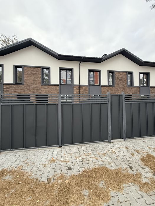 Якісний таунхаус в центрі Ірпеня! Власний дворик