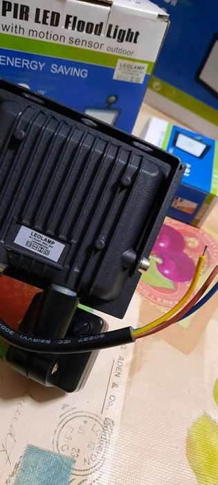 Foco projetor 20w/50w 220v com sensor movimento 6500k luz branca