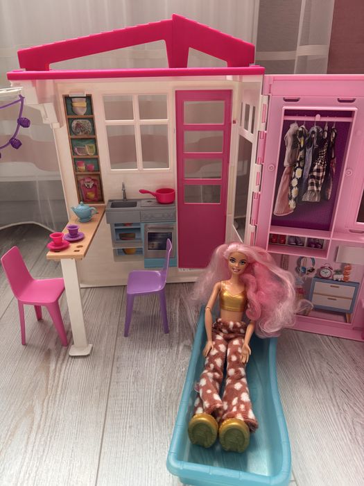 Домік для барбі складний