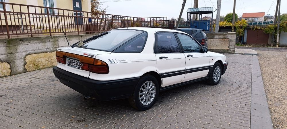 Мицубиси Галант 2.0 без вложений