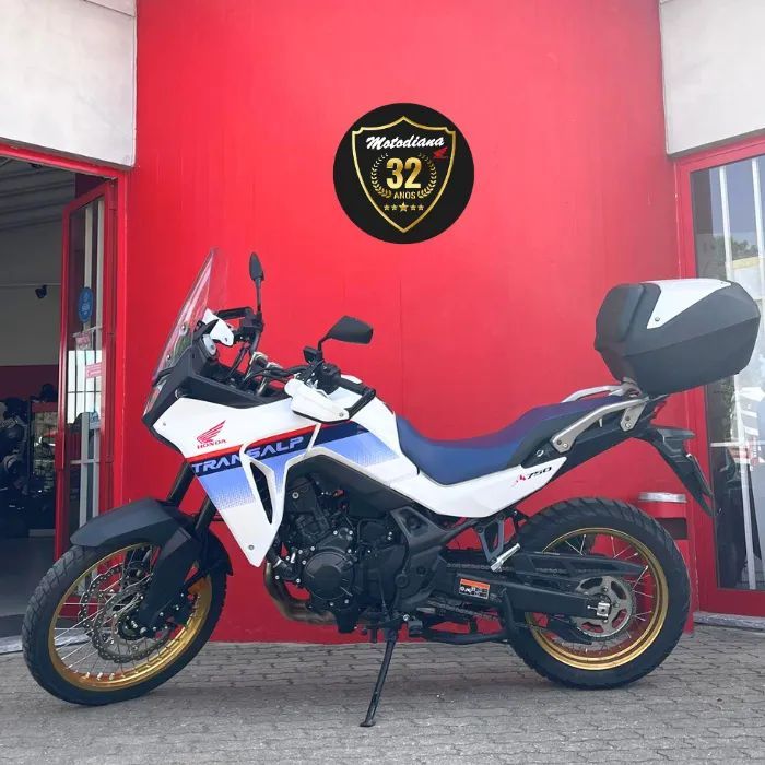 Honda Transalp 750