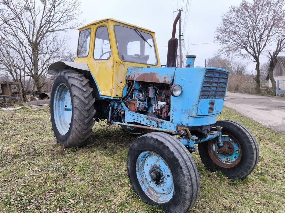 Трактор ЮМЗ-6 1981 року, з документами, справний.