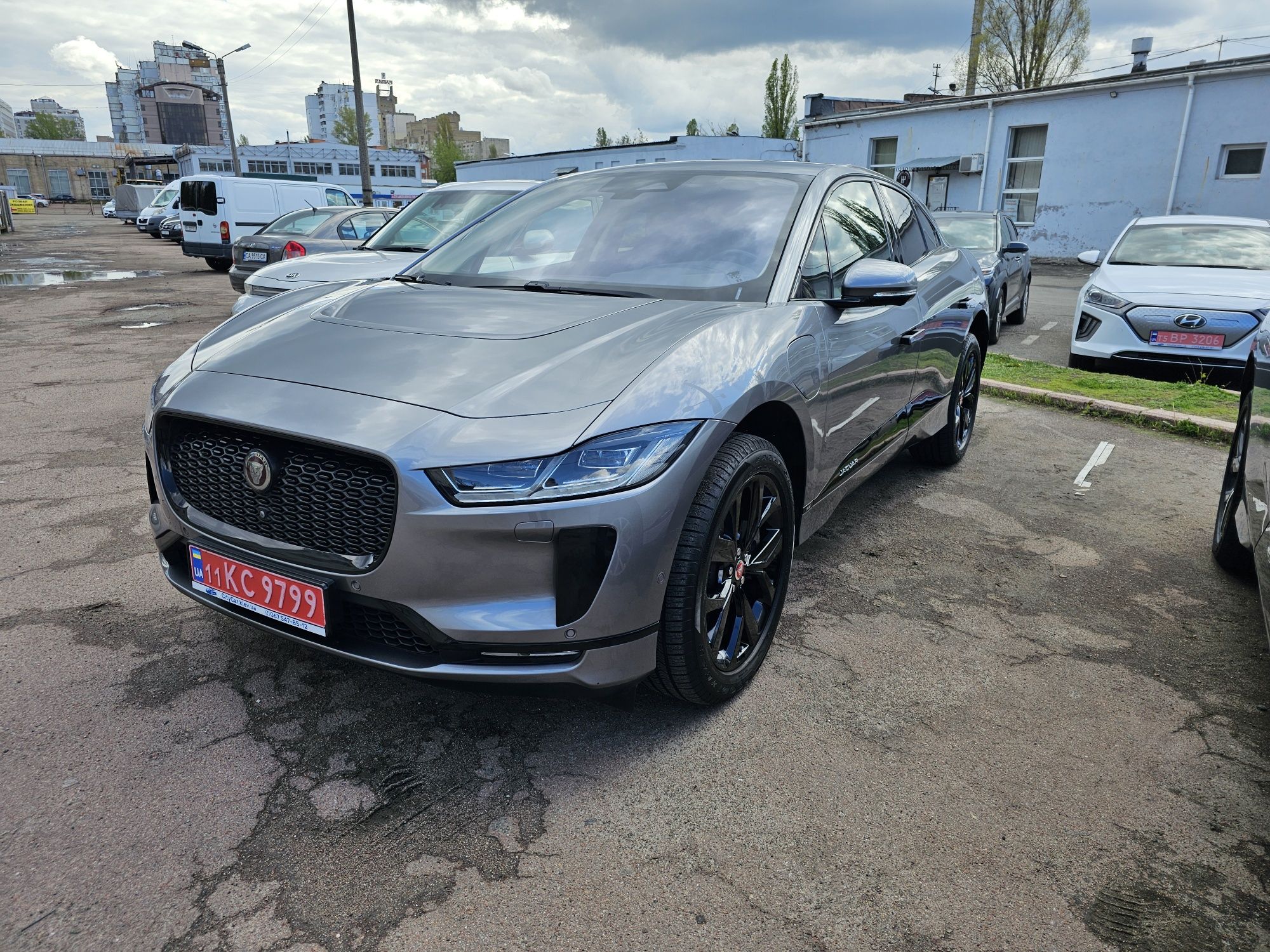 Продам Jaguar I-Pace