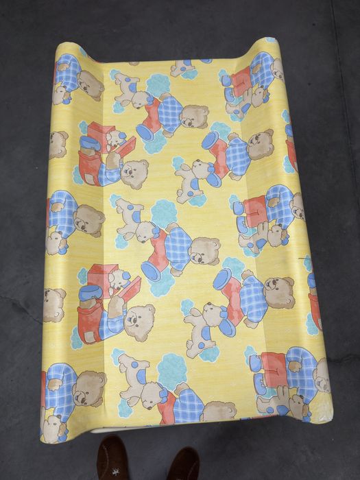 Muda fraldas e Banheira de bebé