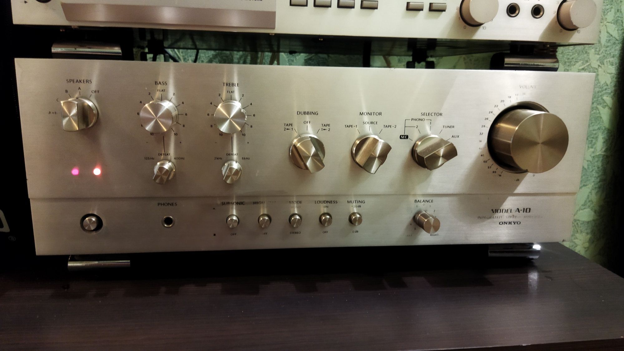 Усилитель Onkyo Model A-10 Integrated Stereo Amplifier, Made in Japan