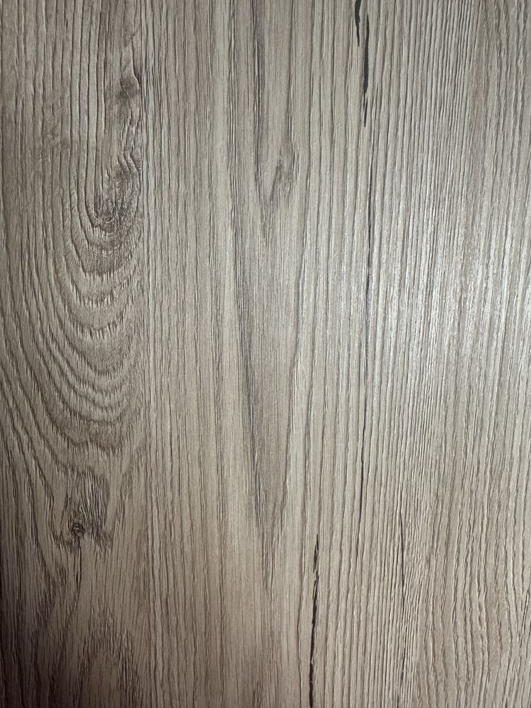 Estantes Castanho 220cm x 80cm 150EUR casa