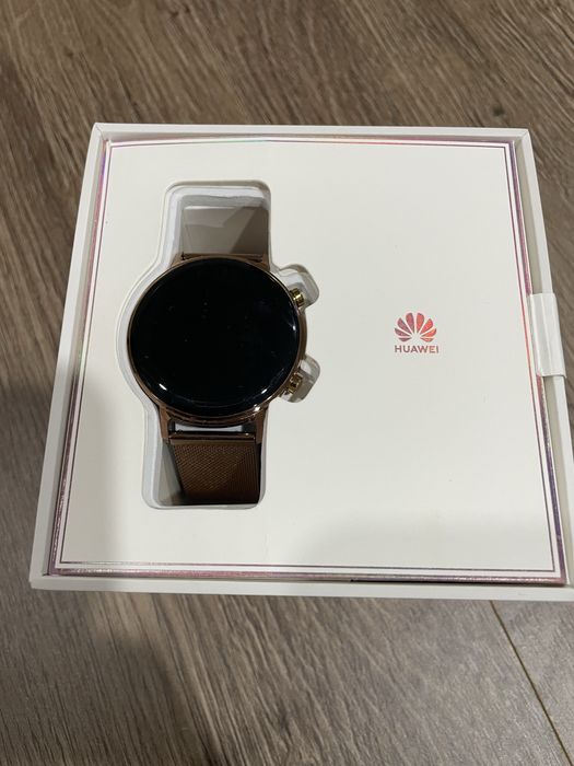 Huawei watch GT2 gold