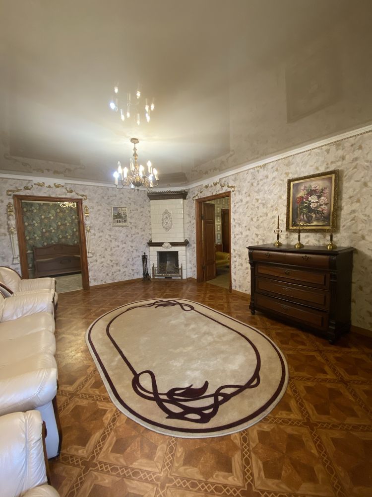 В Продажу 4 к  будинок на Великій Морській , 143 кв м