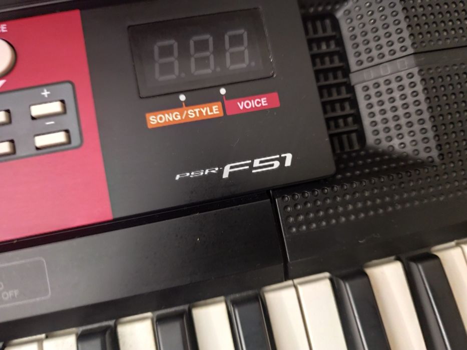 Teclado Yamaha PSR FS1
