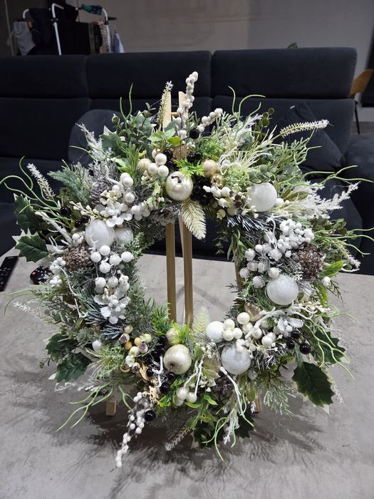 Elegancki Wianek Świąteczny